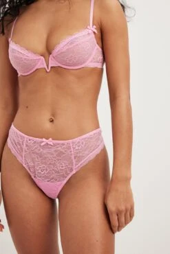 All Lace Hipster 19 All Lace Hipster -Na-Kd all lace hipster 1013 001263 0015 3561