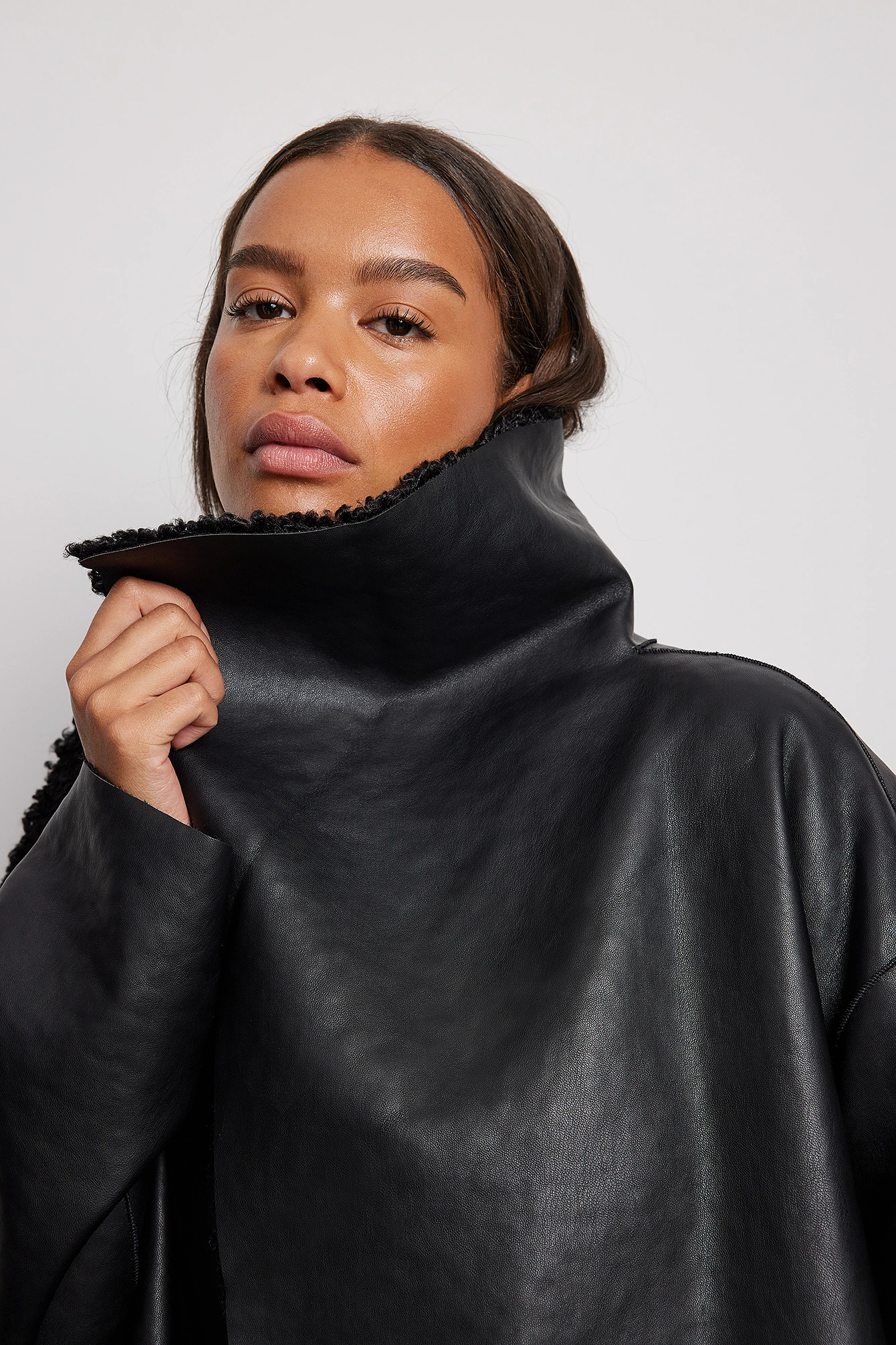 Bonded Faux Fur Detailed Pu Coat 8 Bonded Faux Fur Detailed Pu Coat - Image 6