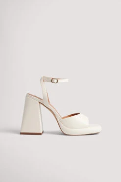 Chubby Plateau Heels -Na-Kd chubby plateau heels 1055 001378 00011331 copy