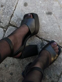 Chunky Buckle Plateau Heels -Na-Kd chunky buckle plateau heels 1055 001375 0002 social 1