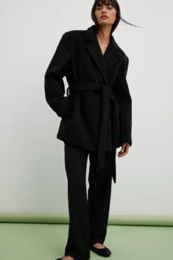 Classic Belted Short Coat -Na-Kd classic belted short coat 1018 010148 00027210