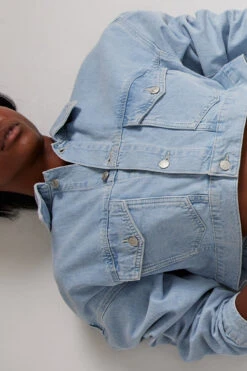 NA-KD Classic Cropped Denim Shirt