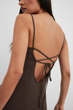 Cross Back Detail Dress -Na-Kd cross back detail dress 1749 000042 00178426