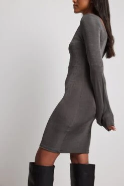 Deep Neckline Mini Dress -Na-Kd deep neckline mini dress 1774 000050 0008 5479