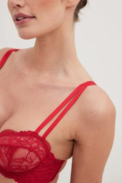 Delicate Lace Wire Bra