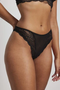 Detail Flowy Lace Brazilian Panty -Na-Kd detail flowy lace brazilian panty 1013 001198 0002 22534