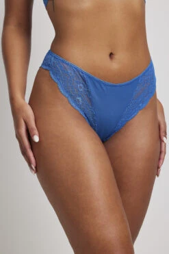 Detail Flowy Lace Brazilian Panty -Na-Kd detail flowy lace brazilian panty 1013 001198 0277 22254