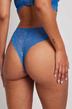Detail Flowy Lace Brazilian Panty -Na-Kd detail flowy lace brazilian panty 1013 001198 0277 22259