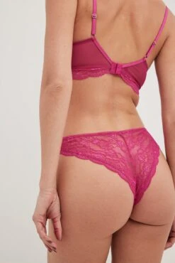 Detail Flowy Lace Brazilian Panty -Na-Kd detail flowy lace brazilian panty 1013 001198 1192 2