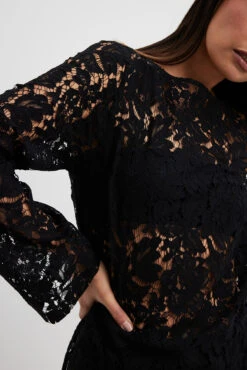 Embroidered Mini Dress -Na-Kd embroidered mini dress 1708 000111 00028264