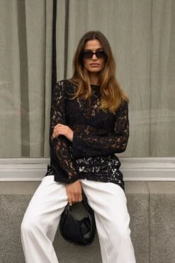 Embroidered Mini Dress -Na-Kd embroidered mini dress 1708 000111 0002 social 1