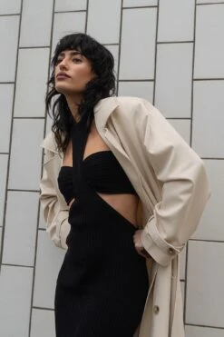 Fine Knitted Cut Out Detail Maxi Dress -Na-Kd fine knitted cut out detail maxi dress 1018 010183 0002 editorial02