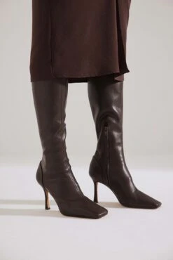 Fitted Knee High Stiletto Boots -Na-Kd fitted knee high stiletto boots 1055 001327 1334 5828