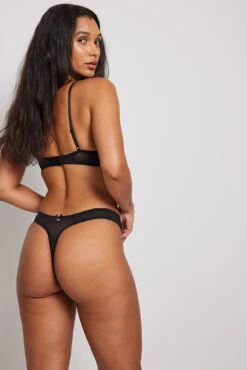 Flower Detail Lace Bra -Na-Kd flower detail lace bra 1013 001172 00022695 copy