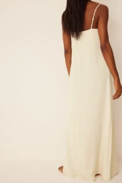 Flowy Strap Maxi Dress -Na-Kd flowy strap maxi dress 1736 000346 4070 04