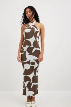 NA-KD Front Cross Knitted Dress -Na-Kd front cross knitted dress 1100 006287 621 01c