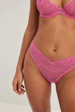 Heart Detailed V-Shape Panty -Na-Kd heart detailed v shap panty 1013 001252 0015 3144