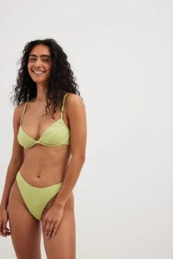 High Cut Bikini Brief -Na-Kd high cut bikini brief 1000 101121 081913819