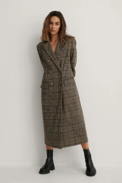 Marked Shoulders Double Buttoned Coat 9 Marked Shoulders Double Buttoned Coat -Na-Kd isha marked shoulders double buttoned coat 1676 000025 7733 03c