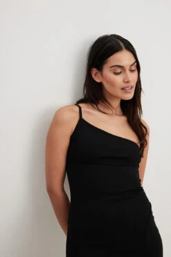 NA-KD Jersey One Shoulder Midi Dress -Na-Kd jersey one shoulder midi dress 1100 007415 000222811