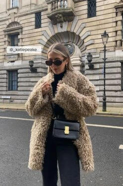 Teddy Overshirt Jacket -Na-Kd katiepeake 1018 009567 0005 social