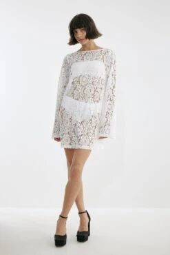 Embroidered Mini Dress -Na-Kd lace mini dress 1708 000111 00011121