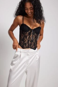 Lace Up Front Corset -Na-Kd lace up front corset 1013 001183 00021717 1