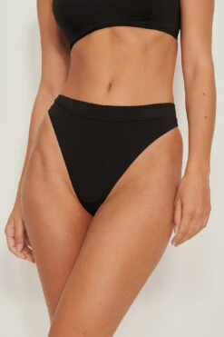 High Waist Thong -Na-Kd lisa marie high waist thong 1688 000057 0002 03h