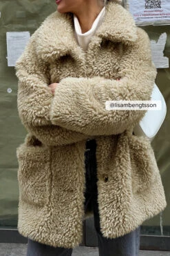 NA-KD Pocket Detail Teddy Jacket