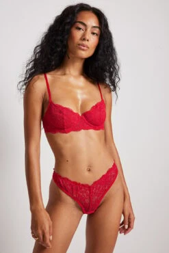 Low Cut Lace Bra -Na-Kd low cut lace bra 1013 001235 0004 01