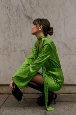 Marked Shoulder Mini Dress -Na-Kd marked shoulder mini dress 1795 000012 9680 editorial1