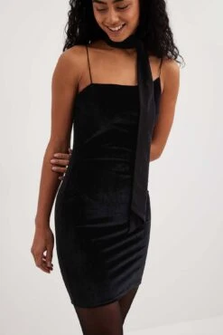 Asymmetric Strap Velvet Mini Dress 16 Asymmetric Strap Velvet Mini Dress -Na-Kd nakd 1017 002183 0002 10650 1