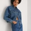 80's Trucker Denim Jacket -Na-Kd nakd 80s trucker denim jacket 1018 007568 0116 01a