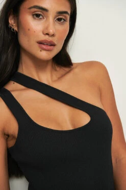 Asymmetric Neckline Bodycon Knitted Dress -Na-Kd nakd asymmetric neckline bodycon knitted dress 1018 007854 0002 04g