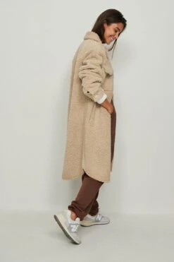 NA-KD Bonded Teddy Long Overshirt -Na-Kd nakd bonded teddy long overshirt 1018 007912 0140 02d