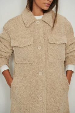 NA-KD Bonded Teddy Long Overshirt -Na-Kd nakd bonded teddy long overshirt 1018 007912 0140 03g