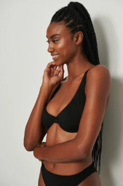 Clean Scallop Edge Mesh Bra -Na-Kd nakd clean scallop edge mesh bra 1013 000959 0002 03a