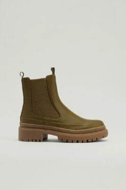 Contrast Sole Chelsea Boots
