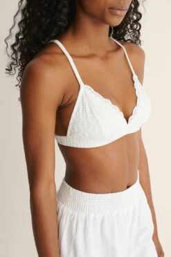 Cotton Anglaise Triangle Top -Na-Kd nakd cotton anglaise triangle top 1013 000863 0001 04g