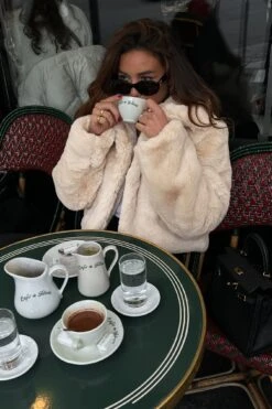 Cropped Faux Fur Jacket -Na-Kd nakd cropped faux fur jacket 1723 000084 0260 edit