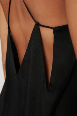 Cross Back Strappy Nightdress -Na-Kd nakd cross back strappy nightdress 1013 000750 0002 05g