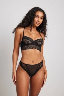 Detail Flowy Lace Balconette Bra 21 Detail Flowy Lace Balconette Bra -Na-Kd nakd detail flowy lace balconeete bra 1013 001196 0002 01