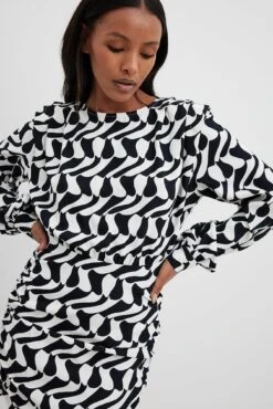 Detailed Shoulder Pads Mini Dress -Na-Kd nakd detailed shoulder pads mini dress 1017 002162 9792 4639