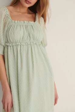 Dobby Mini Dress -Na-Kd nakd dobby mini dress 1100 004542 0010 05g