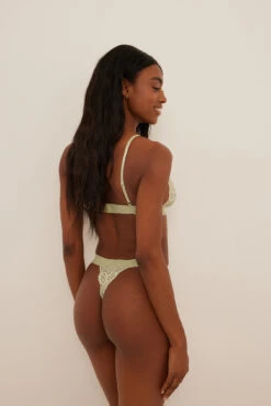 Elastic Lace Thong -Na-Kd nakd elastic lace thong 1013 000822 0182 0585