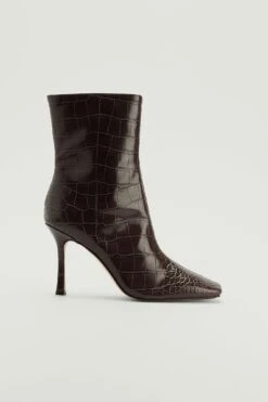 Fitted Stiletto Boots -Na-Kd nakd fitted stiletto boots 1055 001098 0765 01m