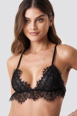 Flounce Lace Triangle Bra -Na-Kd nakd flounce lace triangle bra 1013 000298 0002 01a
