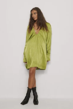 Gathered Plunge Mini Dress -Na-Kd nakd gathered plunge mini dress 1017 001113 0010 03c 12