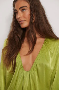 Gathered Plunge Mini Dress -Na-Kd nakd gathered plunge mini dress 1017 001113 0010 04g 12