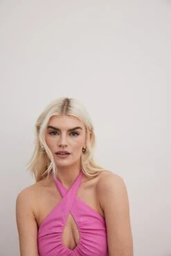 Halterneck Slanted Dress -Na-Kd nakd halterneck slanted dress 1017 002231 0015 17037